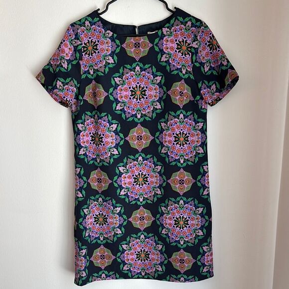 J Crew Women’s Geometric Medallion Print Short Sleeve Gallery Shift Dress Size 6 - Picture 1 of 10